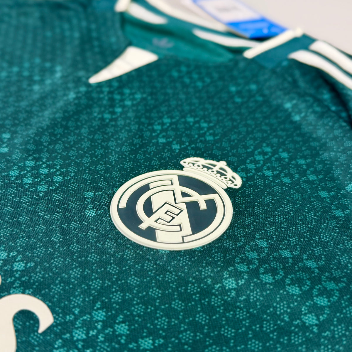 CAMISA REAL MADRID RESERVA 26/27 - JOGADOR