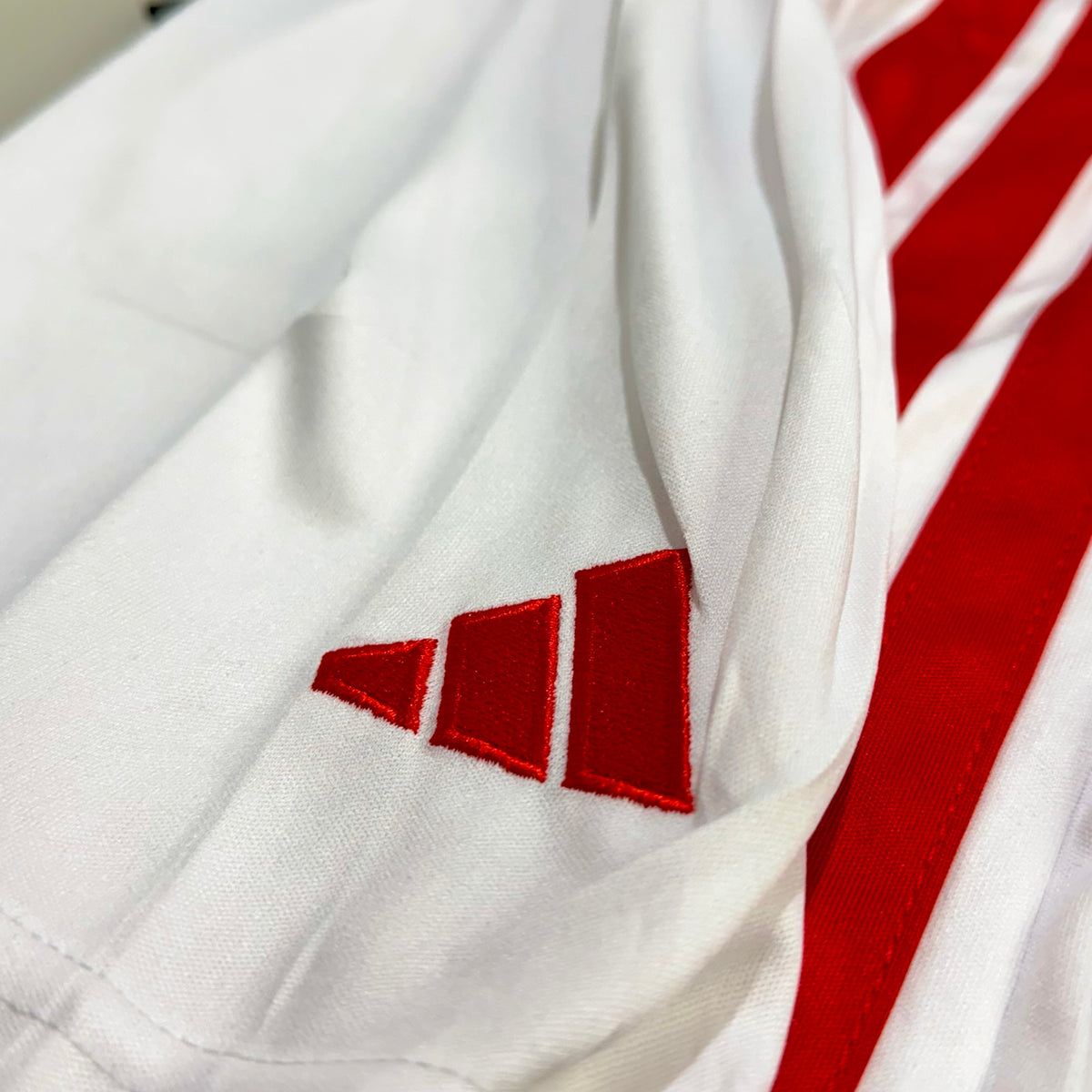 CONJUNTO INFANTIL (KIT) FLAMENGO TITULAR 26/27